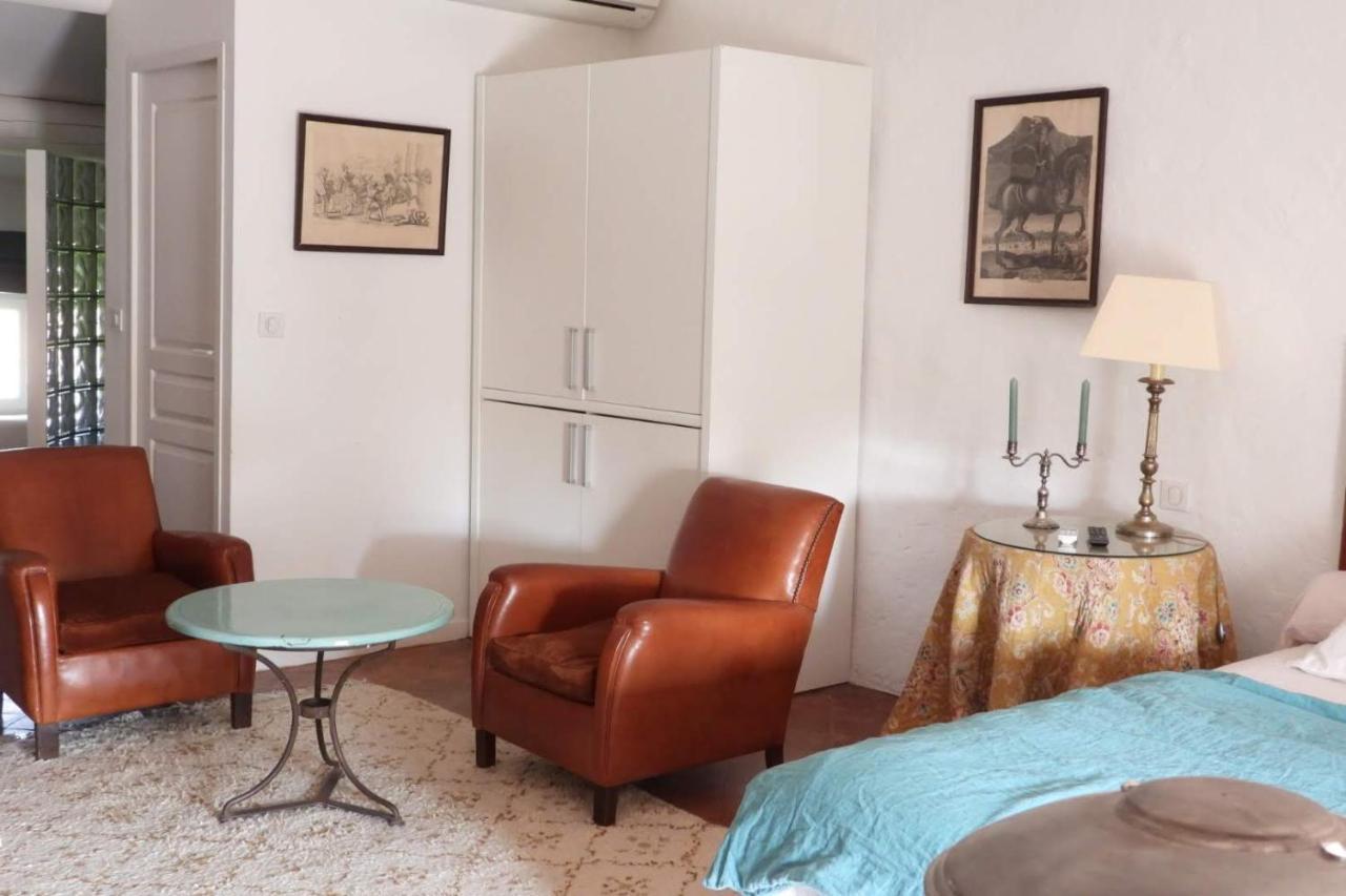 La Nesquiere Chambres D'Hotes Pernes-les-Fontaines Bagian luar foto